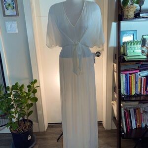 COPY - NWT Gorgeous cream draped maxi dress